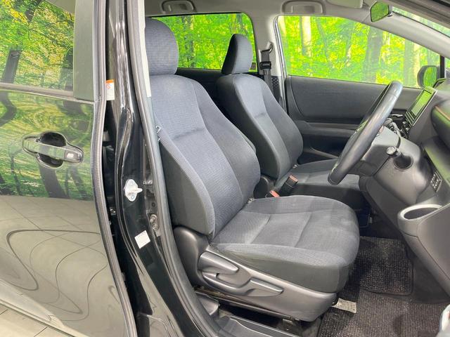 シエンタ Ｇ　両側電動ドア　ＳＤナビ　衝突被害軽減システム　禁煙車　スマートキー　ビルトインＥＴＣ　オートエアコン　ＣＤ　ＤＶＤ再生　地デジ（8枚目）