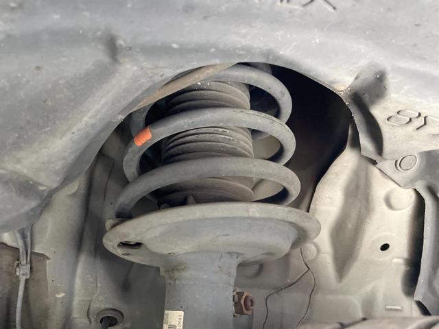 シエンタ Ｇ　両側電動ドア　ＳＤナビ　衝突被害軽減システム　禁煙車　スマートキー　ビルトインＥＴＣ　オートエアコン　ＣＤ　ＤＶＤ再生　地デジ（22枚目）