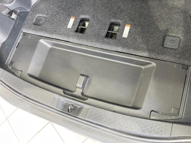 シエンタ Ｇ　両側電動ドア　ＳＤナビ　衝突被害軽減システム　禁煙車　スマートキー　ビルトインＥＴＣ　オートエアコン　ＣＤ　ＤＶＤ再生　地デジ（51枚目）