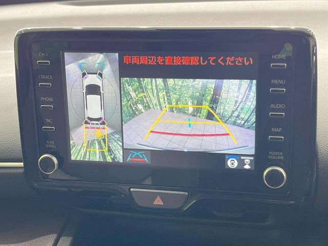ヤリスクロス ハイブリッドＺ　フルエアロ　全周囲カメラ　１００Ｖ電源　レーダークルーズ　禁煙車　電動リアゲート　ハーフレザーシート　パワーシート　ドラレコ　コーナーセンサー　スマートキー　ＬＥＤヘッド　ビルトインＥＴＣ（4枚目）