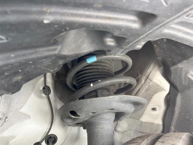 ヤリスクロス ハイブリッドＺ　フルエアロ　全周囲カメラ　１００Ｖ電源　レーダークルーズ　禁煙車　電動リアゲート　ハーフレザーシート　パワーシート　ドラレコ　コーナーセンサー　スマートキー　ＬＥＤヘッド　ビルトインＥＴＣ（21枚目）