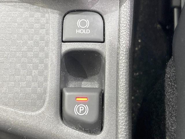 ヤリスクロス ハイブリッドＺ　フルエアロ　全周囲カメラ　１００Ｖ電源　レーダークルーズ　禁煙車　電動リアゲート　ハーフレザーシート　パワーシート　ドラレコ　コーナーセンサー　スマートキー　ＬＥＤヘッド　ビルトインＥＴＣ（43枚目）