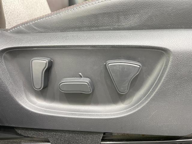 ヤリスクロス ハイブリッドＺ　フルエアロ　全周囲カメラ　１００Ｖ電源　レーダークルーズ　禁煙車　電動リアゲート　ハーフレザーシート　パワーシート　ドラレコ　コーナーセンサー　スマートキー　ＬＥＤヘッド　ビルトインＥＴＣ（52枚目）