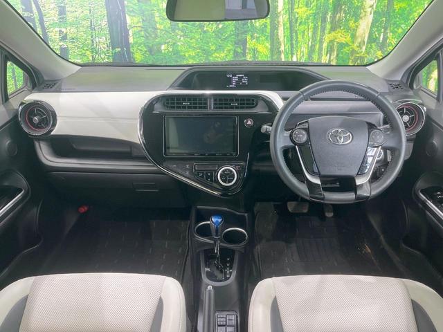 アクア Ｇソフトレザーセレクション　エアロ　バックカメラ　衝突被害軽減システム　禁煙車　合皮シート　スマートキー　ＬＥＤヘッド　ビルトインＥＴＣ　クルコン　純正１５インチアルミ　オートハイビーム　車線逸脱警報　オートライト（2枚目）