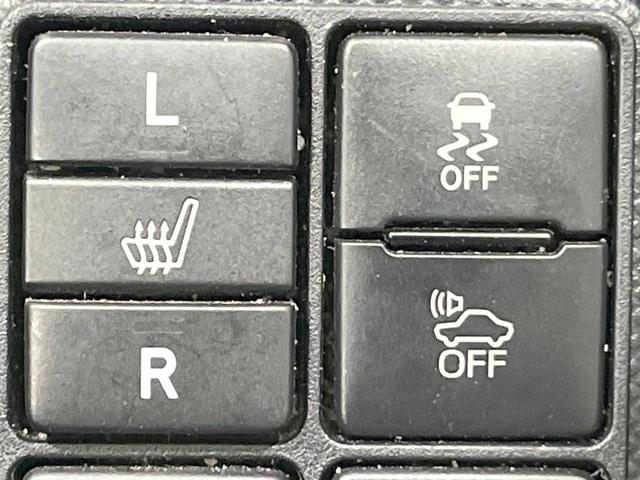 アクア Ｇソフトレザーセレクション　エアロ　バックカメラ　衝突被害軽減システム　禁煙車　合皮シート　スマートキー　ＬＥＤヘッド　ビルトインＥＴＣ　クルコン　純正１５インチアルミ　オートハイビーム　車線逸脱警報　オートライト（7枚目）