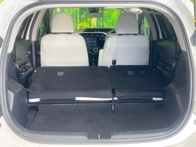 アクア Ｇソフトレザーセレクション　エアロ　バックカメラ　衝突被害軽減システム　禁煙車　合皮シート　スマートキー　ＬＥＤヘッド　ビルトインＥＴＣ　クルコン　純正１５インチアルミ　オートハイビーム　車線逸脱警報　オートライト（10枚目）