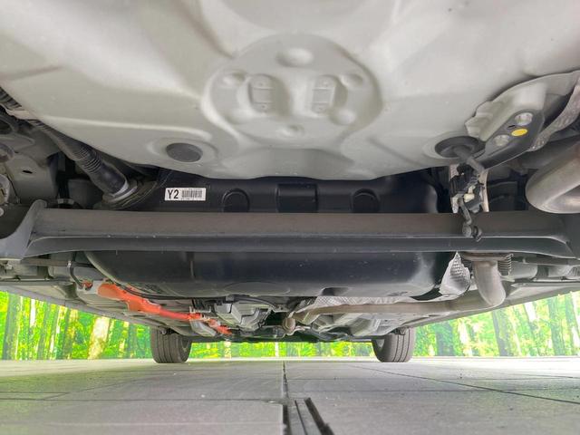 アクア Ｇソフトレザーセレクション　エアロ　バックカメラ　衝突被害軽減システム　禁煙車　合皮シート　スマートキー　ＬＥＤヘッド　ビルトインＥＴＣ　クルコン　純正１５インチアルミ　オートハイビーム　車線逸脱警報　オートライト（19枚目）