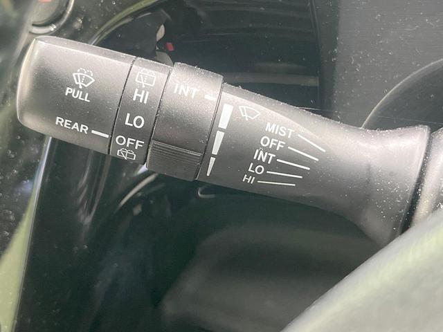 アクア Ｇソフトレザーセレクション　エアロ　バックカメラ　衝突被害軽減システム　禁煙車　合皮シート　スマートキー　ＬＥＤヘッド　ビルトインＥＴＣ　クルコン　純正１５インチアルミ　オートハイビーム　車線逸脱警報　オートライト（45枚目）