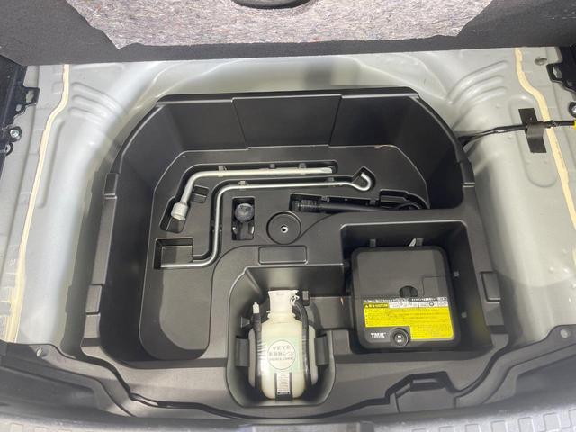 アクア Ｇソフトレザーセレクション　エアロ　バックカメラ　衝突被害軽減システム　禁煙車　合皮シート　スマートキー　ＬＥＤヘッド　ビルトインＥＴＣ　クルコン　純正１５インチアルミ　オートハイビーム　車線逸脱警報　オートライト（53枚目）