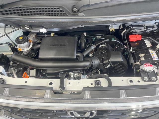 Ｎ－ＢＯＸカスタム ベースグレード　純正ディスプレイオーディオ　衝突被害軽減システム　レーダークルーズ　電動スライドドア　バックカメラ　スマートキー　ＬＥＤヘッド　コーナーセンサー　ビルトインＥＴＣ　純正１５インチアルミ　オートライト（18枚目）