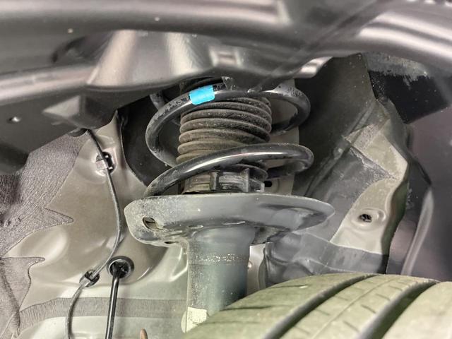 ヤリスクロス ハイブリッドＺ　バックカメラ　衝突被害軽減システム　レーダークルーズ　禁煙車　ハーフレザーシート　パワーシート　ドラレコ　コーナーセンサー　スマートキー　ＬＥＤヘッド　純正１８インチアルミ　オートハイビーム（21枚目）