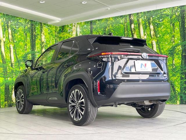 ヤリスクロス ハイブリッドＺ　バックカメラ　衝突被害軽減システム　レーダークルーズ　禁煙車　ハーフレザーシート　パワーシート　ドラレコ　コーナーセンサー　スマートキー　ＬＥＤヘッド　純正１８インチアルミ　オートハイビーム（23枚目）