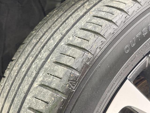 ヤリスクロス ハイブリッドＺ　バックカメラ　衝突被害軽減システム　レーダークルーズ　禁煙車　ハーフレザーシート　パワーシート　ドラレコ　コーナーセンサー　スマートキー　ＬＥＤヘッド　純正１８インチアルミ　オートハイビーム（27枚目）