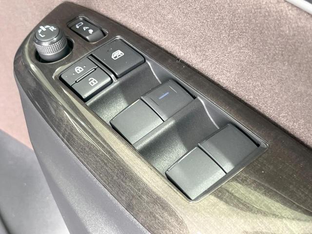 ヤリスクロス ハイブリッドＺ　バックカメラ　衝突被害軽減システム　レーダークルーズ　禁煙車　ハーフレザーシート　パワーシート　ドラレコ　コーナーセンサー　スマートキー　ＬＥＤヘッド　純正１８インチアルミ　オートハイビーム（34枚目）