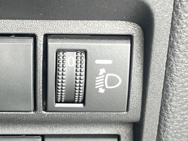 ヤリスクロス ハイブリッドＺ　バックカメラ　衝突被害軽減システム　レーダークルーズ　禁煙車　ハーフレザーシート　パワーシート　ドラレコ　コーナーセンサー　スマートキー　ＬＥＤヘッド　純正１８インチアルミ　オートハイビーム（38枚目）