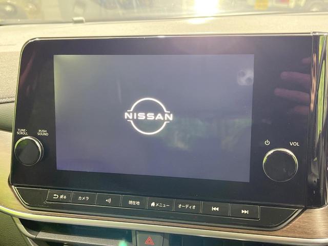 オーラ Ｇ　レザーエディション　純正ナビ　衝突被害軽減システム　プロパイロット　全周囲カメラ　レザーシート　ドラレコ　スマートキー　ＬＥＤヘッド　コーナーセンサー　ビルトインＥＴＣ　純正１７インチアルミ　オートハイビーム（4枚目）