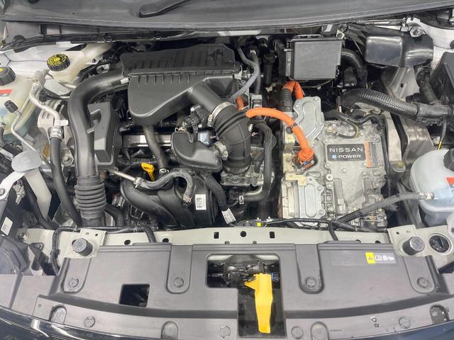 オーラ Ｇ　レザーエディション　純正ナビ　衝突被害軽減システム　プロパイロット　全周囲カメラ　レザーシート　ドラレコ　スマートキー　ＬＥＤヘッド　コーナーセンサー　ビルトインＥＴＣ　純正１７インチアルミ　オートハイビーム（18枚目）