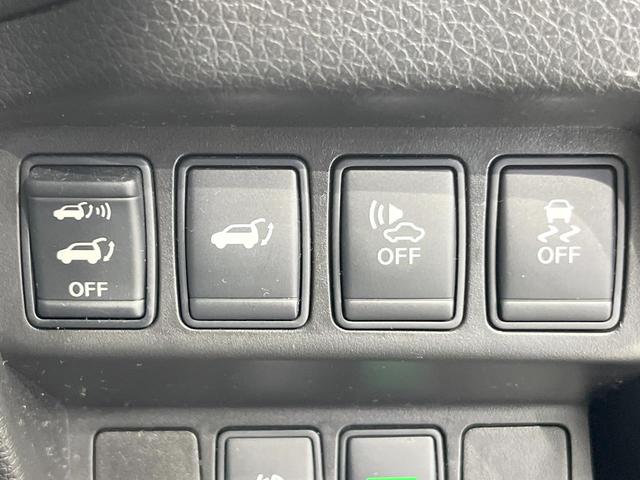 エクストレイル 20X ハイブリッド エマージェンシーブレーキP 4WD 全周囲カメラ 衝突被害軽減システム 禁煙車 電動リアゲート コーナーセンサー スマートキー LEDヘッド ビルトインETC クルコン 純正17インチアルミ オートライト デュアルエアコン(7枚目)