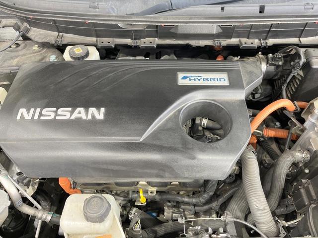 エクストレイル 20X ハイブリッド エマージェンシーブレーキP 4WD 全周囲カメラ 衝突被害軽減システム 禁煙車 電動リアゲート コーナーセンサー スマートキー LEDヘッド ビルトインETC クルコン 純正17インチアルミ オートライト デュアルエアコン(18枚目)