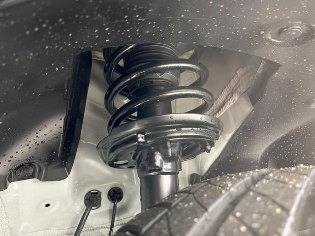 ヴェゼル ｅ：ＨＥＶ　ＲＳ　登録済未使用車　純正ナビ　衝突被害軽減システム　レーダークルーズ　全周囲カメラ　ＬＥＤヘッド　ＥＴＣ２．０　純正１８インチアルミ　ハーフレザーシート　コーナーセンサー　オートハイビーム　パークアシスト（23枚目）