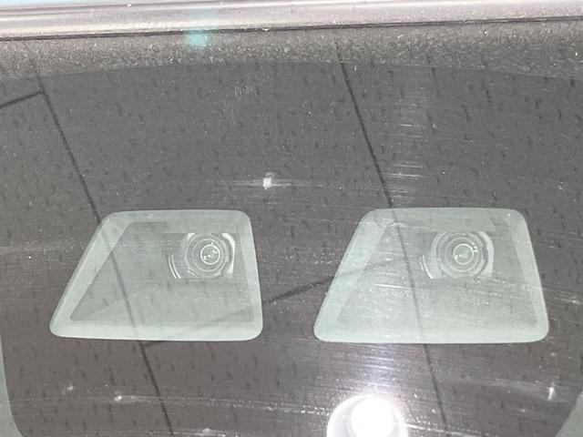 �y�X�}�[�g�A�V�X�g�z���s���ɑO���̎ԗ�����F�����A�Փ˂������Ȏ��͌x��ƃu���[�L�ŏՓˉ���Ɣ�Q�y�����A�V�X�g�B�����S�Ƀh���C�u�����y���݂��������܂��B