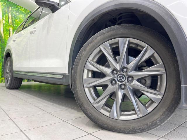 �y�����P�X�C���`�A���~�z�C�[���z�O�ςɃ}�b�`���������A���~�z�C�[���𑕒����Ă���܂��B�e��ЊO�A���~�z�C�[����A�X�^�b�h���X�^�C�����戵�����Ă���܂��B���񂲑��k����������