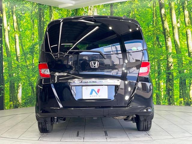 フリードスパイク Ｇ　ジャストセレクション　電動スライドドア　純正ＳＤナビ　バックカメラ　ＨＩＤヘッド　ビルトインＥＴＣ　オートライト　オートエアコン　Ｂｌｕｅｔｏｏｔｈ　ＣＤ　ＤＶＤ再生　地デジ　トラクションコントロール（15枚目）