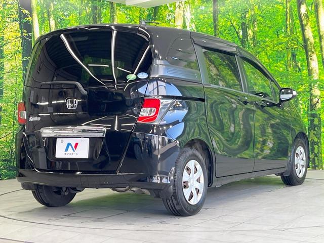 フリードスパイク Ｇ　ジャストセレクション　電動スライドドア　純正ＳＤナビ　バックカメラ　ＨＩＤヘッド　ビルトインＥＴＣ　オートライト　オートエアコン　Ｂｌｕｅｔｏｏｔｈ　ＣＤ　ＤＶＤ再生　地デジ　トラクションコントロール（17枚目）