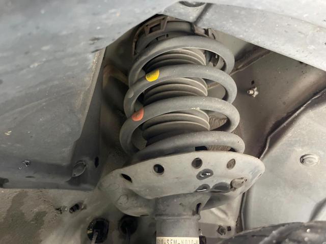 フリードスパイク Ｇ　ジャストセレクション　電動スライドドア　純正ＳＤナビ　バックカメラ　ＨＩＤヘッド　ビルトインＥＴＣ　オートライト　オートエアコン　Ｂｌｕｅｔｏｏｔｈ　ＣＤ　ＤＶＤ再生　地デジ　トラクションコントロール（21枚目）