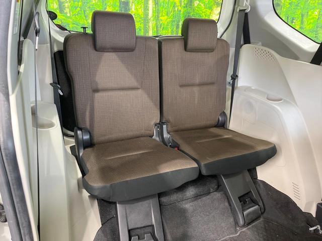 シエンタ ハイブリッドG 純正SDナビ バックカメラ 衝突被害軽減システム 禁煙車 スマートキー LEDヘッド ビルトインETC 車線逸脱警報 オートライト オートエアコン Bluetooth CD DVD再生 フルセグ(10枚目)