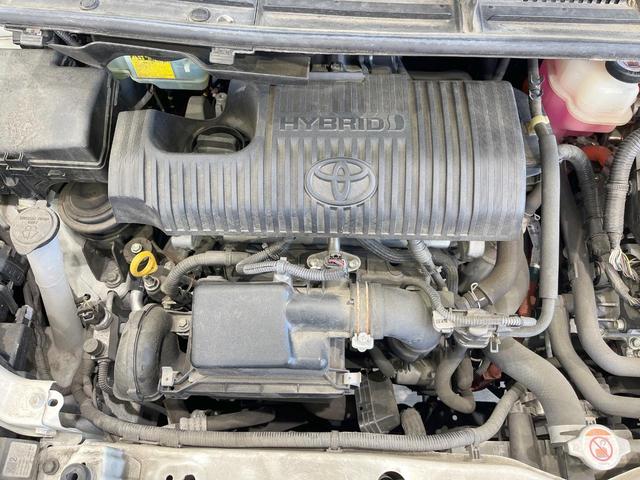 シエンタ ハイブリッドG 純正SDナビ バックカメラ 衝突被害軽減システム 禁煙車 スマートキー LEDヘッド ビルトインETC 車線逸脱警報 オートライト オートエアコン Bluetooth CD DVD再生 フルセグ(18枚目)