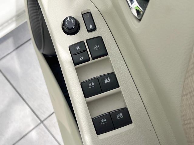 シエンタ ハイブリッドG 純正SDナビ バックカメラ 衝突被害軽減システム 禁煙車 スマートキー LEDヘッド ビルトインETC 車線逸脱警報 オートライト オートエアコン Bluetooth CD DVD再生 フルセグ(47枚目)