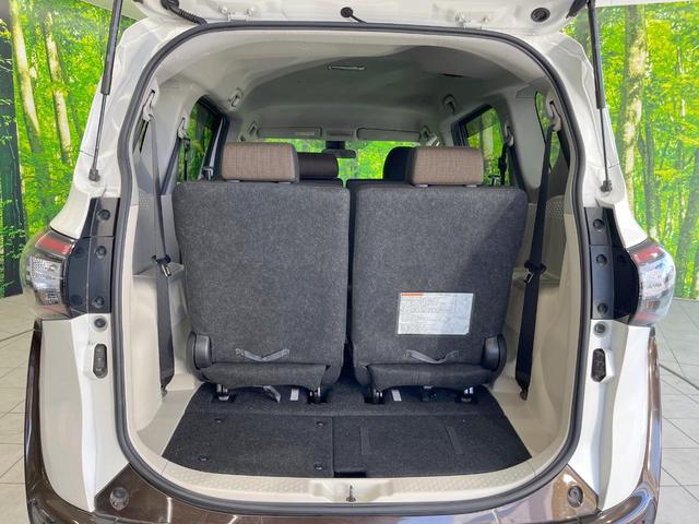 シエンタ ハイブリッドG 純正SDナビ バックカメラ 衝突被害軽減システム 禁煙車 スマートキー LEDヘッド ビルトインETC 車線逸脱警報 オートライト オートエアコン Bluetooth CD DVD再生 フルセグ(51枚目)