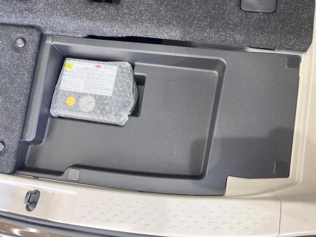 シエンタ ハイブリッドG 純正SDナビ バックカメラ 衝突被害軽減システム 禁煙車 スマートキー LEDヘッド ビルトインETC 車線逸脱警報 オートライト オートエアコン Bluetooth CD DVD再生 フルセグ(54枚目)