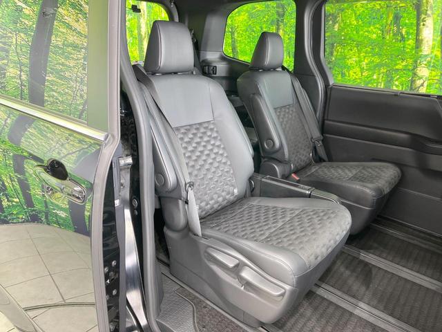 ヴォクシー ハイブリッドS-Z 両側電動ドア 後席モニター バックカメラ 衝突被害軽減システム レーダークルーズ 禁煙車 ハーフレザーシート ドラレコ コーナーセンサー スマートキー LEDヘッド ETC2.0(9枚目)