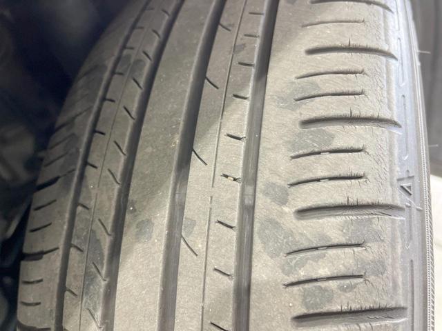 ヴォクシー ハイブリッドS-Z 両側電動ドア 後席モニター バックカメラ 衝突被害軽減システム レーダークルーズ 禁煙車 ハーフレザーシート ドラレコ コーナーセンサー スマートキー LEDヘッド ETC2.0(32枚目)