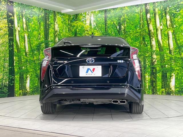 プリウス Ｓセーフティプラス　フルエアロ　ＳＤナビ　バックカメラ　衝突被害軽減システム　レーダークルーズ　禁煙車　レザー調シート　コーナーセンサー　スマートキー　ＬＥＤヘッド　ビルトインＥＴＣ　車線逸脱警報　オートライト（15枚目）