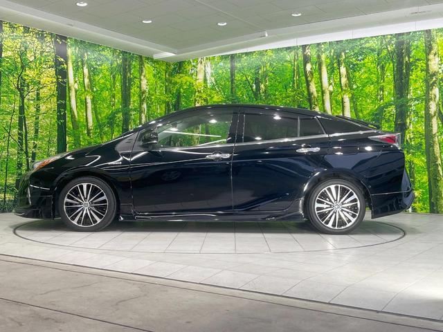 プリウス Ｓセーフティプラス　フルエアロ　ＳＤナビ　バックカメラ　衝突被害軽減システム　レーダークルーズ　禁煙車　レザー調シート　コーナーセンサー　スマートキー　ＬＥＤヘッド　ビルトインＥＴＣ　車線逸脱警報　オートライト（25枚目）