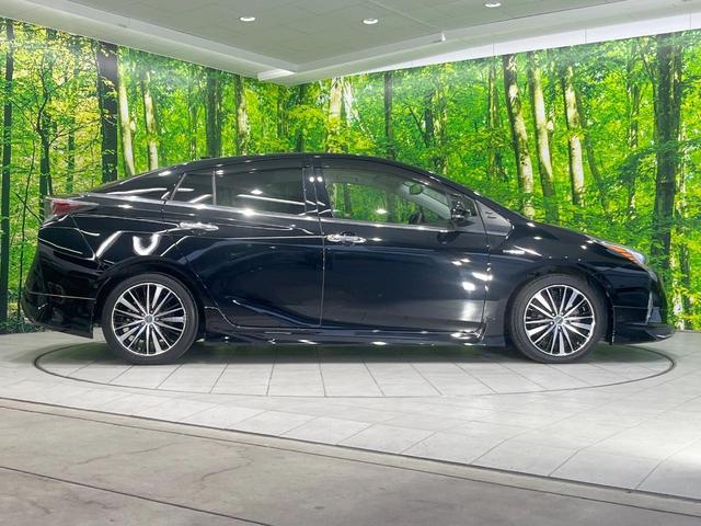 プリウス Ｓセーフティプラス　フルエアロ　ＳＤナビ　バックカメラ　衝突被害軽減システム　レーダークルーズ　禁煙車　レザー調シート　コーナーセンサー　スマートキー　ＬＥＤヘッド　ビルトインＥＴＣ　車線逸脱警報　オートライト（27枚目）