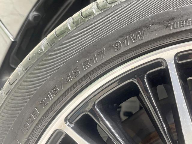 プリウス Ｓセーフティプラス　フルエアロ　ＳＤナビ　バックカメラ　衝突被害軽減システム　レーダークルーズ　禁煙車　レザー調シート　コーナーセンサー　スマートキー　ＬＥＤヘッド　ビルトインＥＴＣ　車線逸脱警報　オートライト（30枚目）