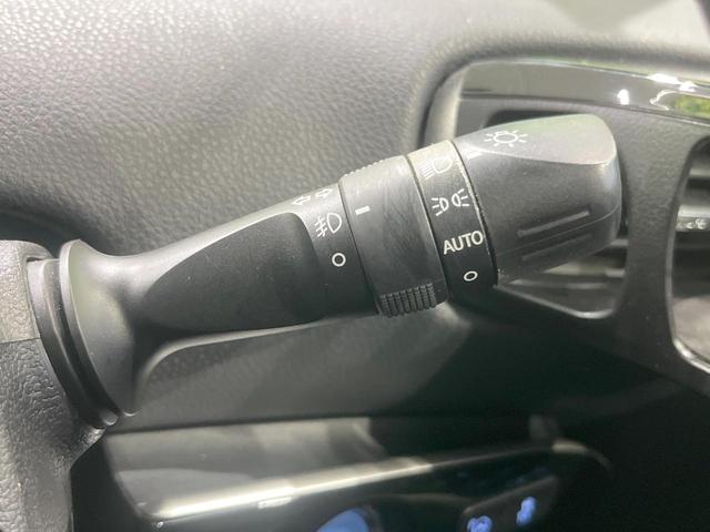 プリウス Ｓセーフティプラス　フルエアロ　ＳＤナビ　バックカメラ　衝突被害軽減システム　レーダークルーズ　禁煙車　レザー調シート　コーナーセンサー　スマートキー　ＬＥＤヘッド　ビルトインＥＴＣ　車線逸脱警報　オートライト（41枚目）