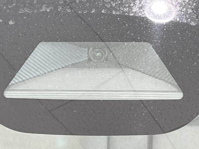 Ｎ－ＢＯＸ ベースグレード　電動スライドドア　バックカメラ　衝突被害軽減システム　レーダークルーズ　禁煙車　コーナーセンサー　スマートキー　ＬＥＤヘッド　ＥＴＣ　車線逸脱警報　オートライト　オートエアコン　Ｂｌｕｅｔｏｏｔｈ（6枚目）