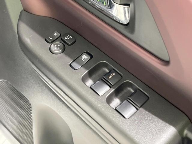 スペーシアカスタム ハイブリッドＸＳ　届出済未使用車　両側電動ドア　衝突被害軽減システム　レーダークルーズ　ハーフレザーシート　コーナーセンサー　スマートキー　ＬＥＤヘッド　純正１５インチアルミ　オートハイビーム　車線逸脱警報（33枚目）