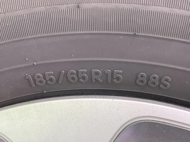 シエンタ ハイブリッドＺ　両側電動ドア　全周囲カメラ　衝突被害軽減システム　レーダークルーズ　禁煙車　コーナーセンサー　スマートキー　ＬＥＤヘッド　ＥＴＣ２．０　オートハイビーム　オートライト　オートエアコン（33枚目）