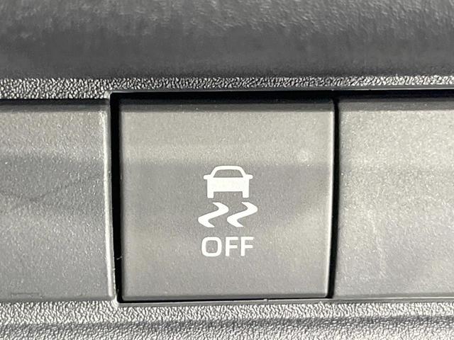 シエンタ ハイブリッドＺ　両側電動ドア　全周囲カメラ　衝突被害軽減システム　レーダークルーズ　禁煙車　コーナーセンサー　スマートキー　ＬＥＤヘッド　ＥＴＣ２．０　オートハイビーム　オートライト　オートエアコン（42枚目）