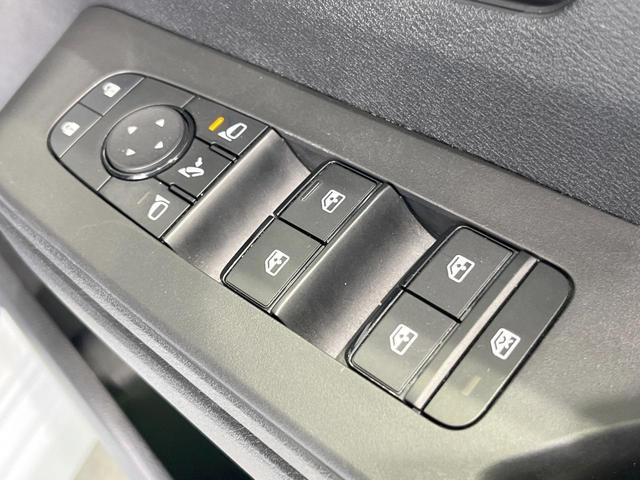 セレナ ハイウェイスターＶ　両側電動ドア　ＳＤナビ　バックカメラ　衝突被害軽減システム　レーダークルーズ　コーナーセンサー　スマートキー　ＬＥＤヘッド　ＥＴＣ　純正１６インチアルミ　オートハイビーム　車線逸脱警報　オートライト（35枚目）