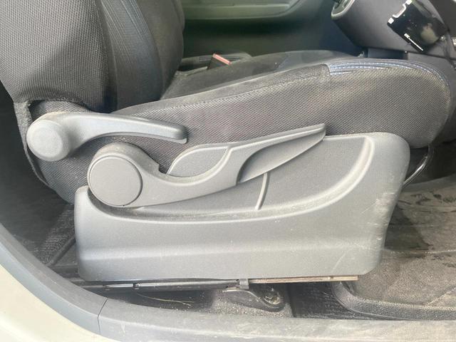 ムーヴ カスタム　Ｘ　ＳＡＩＩ　ＳＤナビ　衝突被害軽減システム　禁煙車　スマートキー　ＬＥＤヘッド　ＥＴＣ　純正１４インチアルミ　オートライト　オートエアコン　ＣＤ　ＤＶＤ再生　ＬＥＤフォグ（34枚目）