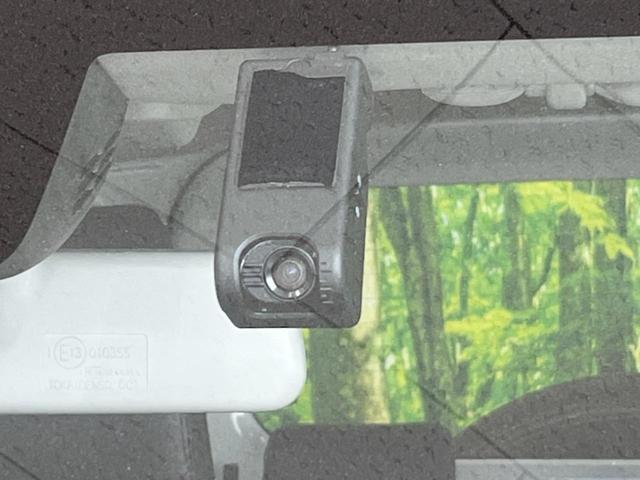 ジムニー ＸＣ　４ＷＤ　ＳＤナビ　衝突被害軽減システム　ドラレコ　コーナーセンサー　スマートキー　クルコン　ＬＥＤヘッド　ビルトインＥＴＣ　純正１６インチアルミ　車線逸脱警報　オートライト　オートエアコン（7枚目）