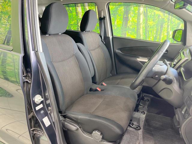 デイズ ハイウェイスター　Ｘ　純正ＳＤナビ　スマートキー　ＨＩＤヘッド　純正１４インチアルミ　オートエアコン　アイドリングストップ　電動格納ミラー　純正革巻きステアリング　ＣＤ　ＤＶＤ再生　フルセグ（8枚目）