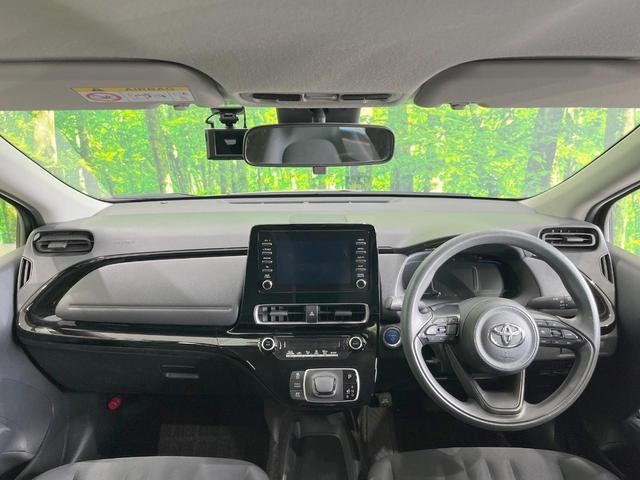 アクア Ｘ　純正ＳＤナビ　バックカメラ　衝突被害軽減システム　レーダークルーズ　禁煙車　ドラレコ　スマートキー　ＬＥＤヘッド　ビルトインＥＴＣ　オートハイビーム　車線逸脱警報　オートライト　オートエアコン（2枚目）